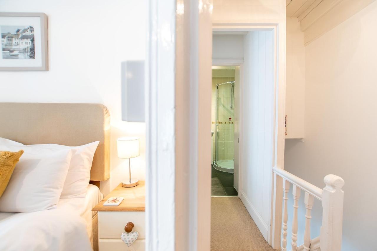 Stone'S Throw Villa St Ives Exteriör bild